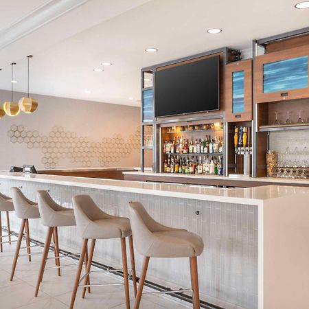 Hilton Garden Inn Charlotte/Конкорд Экстерьер фото