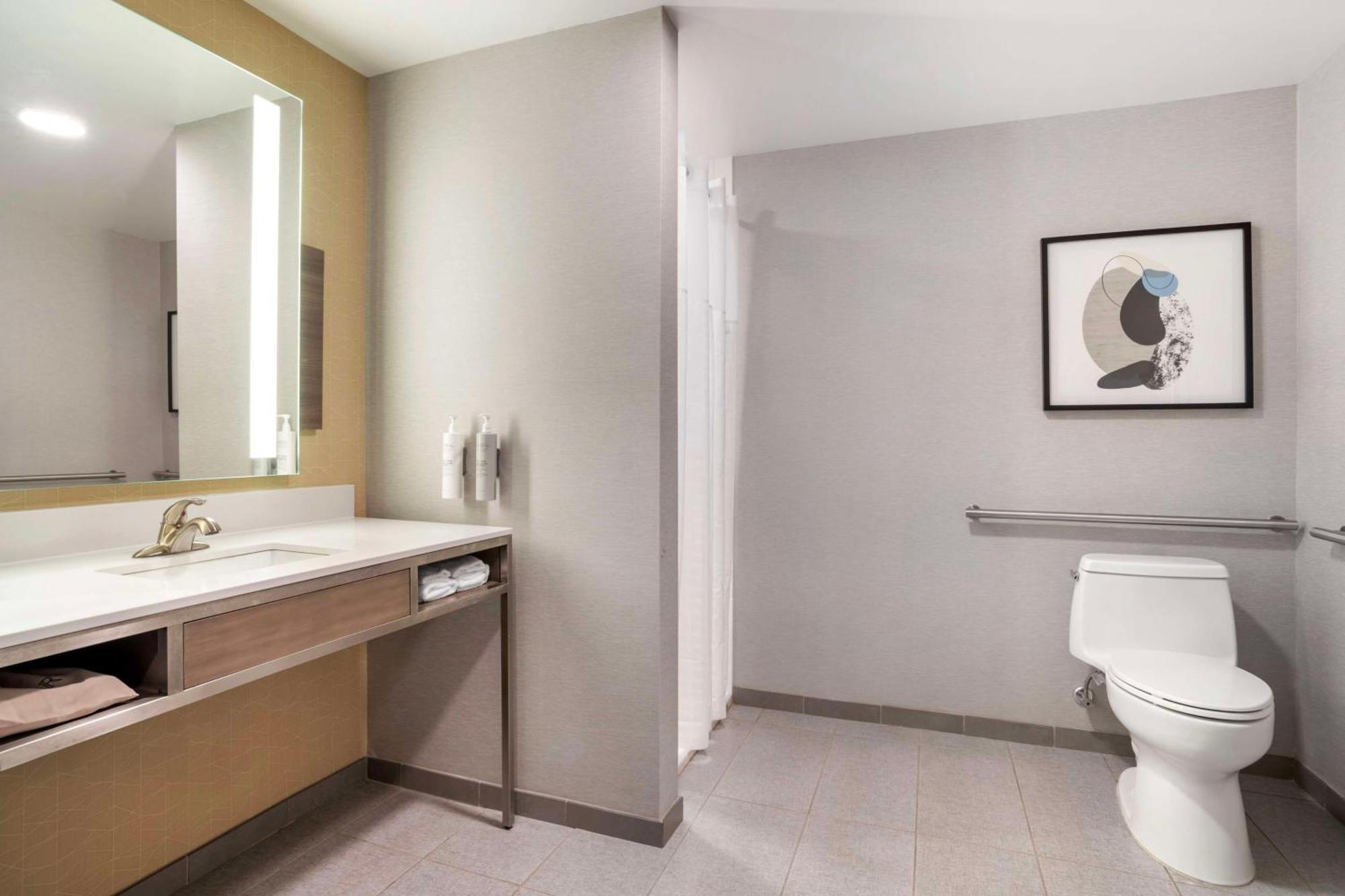 Hilton Garden Inn Charlotte/Конкорд Экстерьер фото