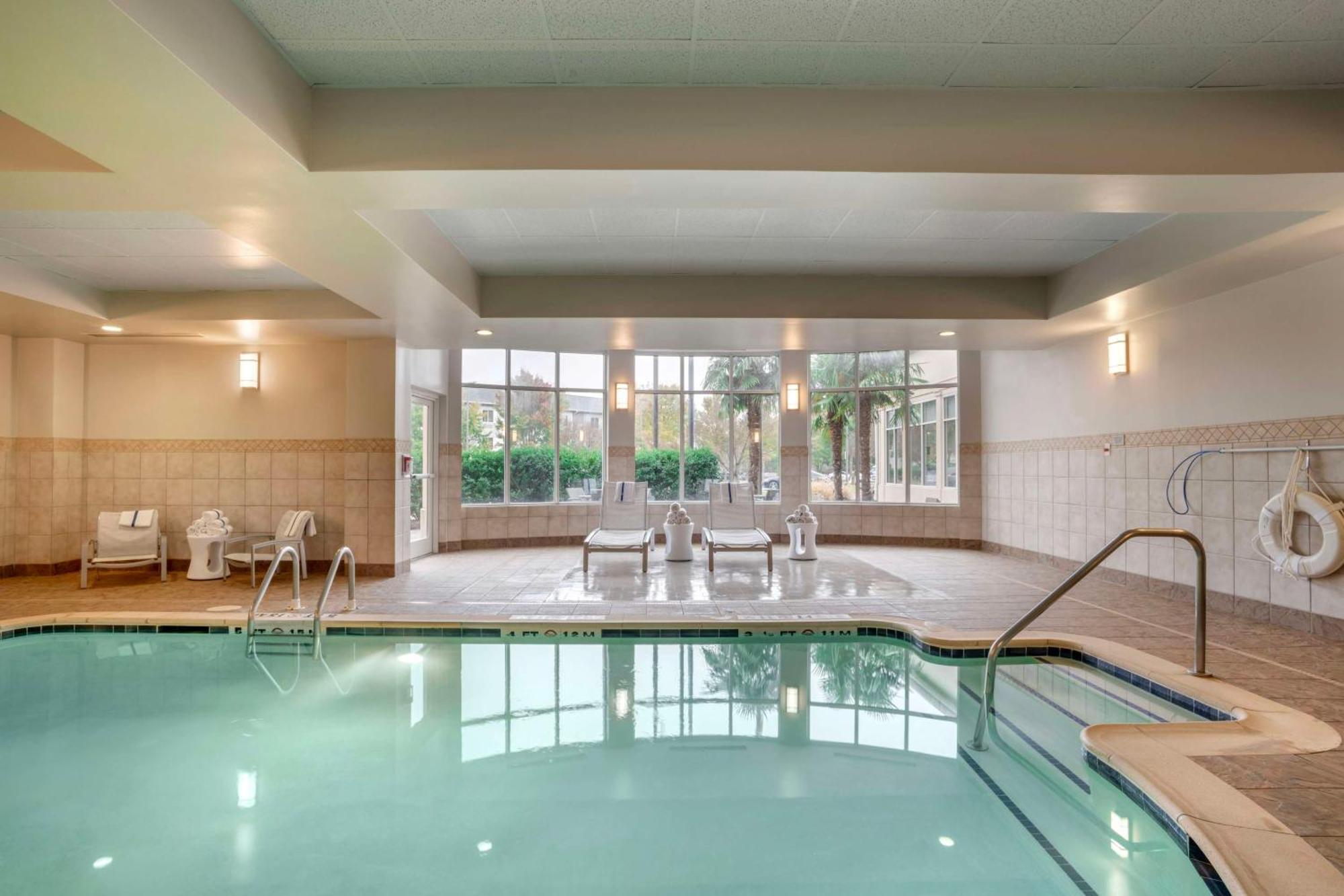 Hilton Garden Inn Charlotte/Конкорд Экстерьер фото